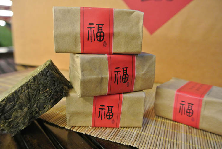 安化黑茶春节礼盒