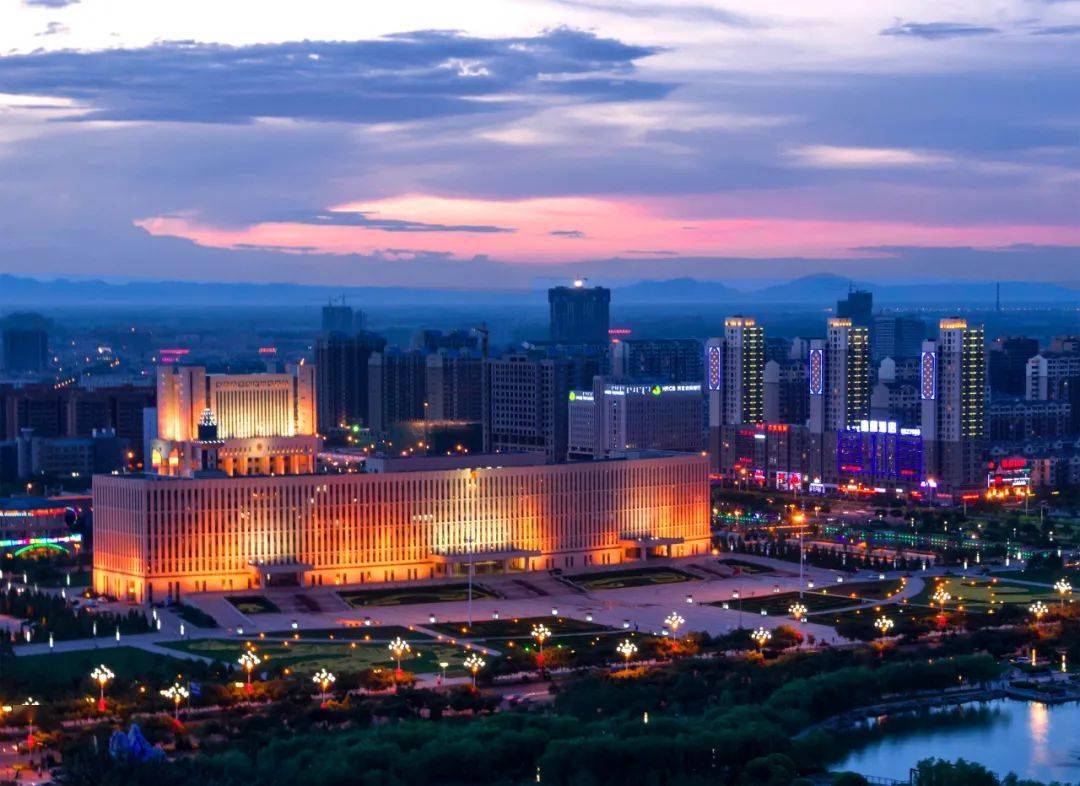 巴彦淖尔,友情与家的温馨一日